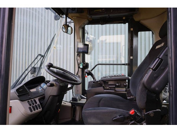 Chargeuse sur pneus Komatsu WA470-8 Diesel, 4x4 Drive, Tamtron Weighting Syste: photos 4
