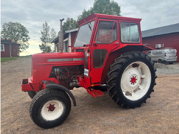 Tracteur agricole INTERNATIONAL