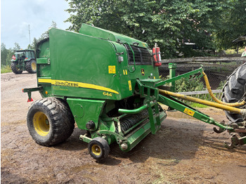 Presse à balles rondes JOHN DEERE