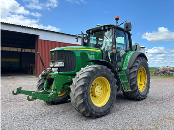 Tracteur agricole JOHN DEERE 6920