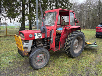 Tracteur agricole MASSEY FERGUSON 100 series