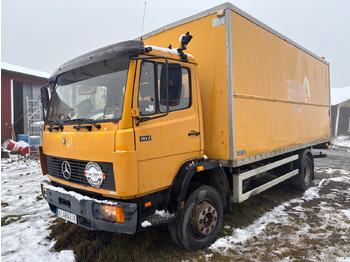 Camion MERCEDES-BENZ