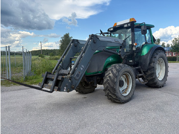 Tracteur agricole VALTRA T120