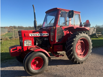 Tracteur agricole VOLVO