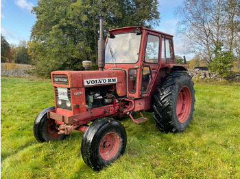 Tracteur agricole VOLVO