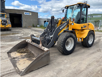 Chargeuse sur pneus VOLVO L35