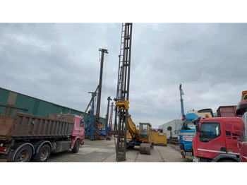 Foreuse JCB JS200LC