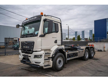 Camion ampliroll MAN TGS 26.430