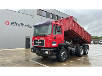 Camion benne MAN 26.403