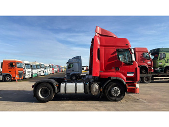 Tracteur routier Renault Premium 450 DXI (BOITE MANUELLE / MANUAL GEARBOX): photos 3