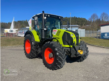 Tracteur agricole CLAAS Arion 550
