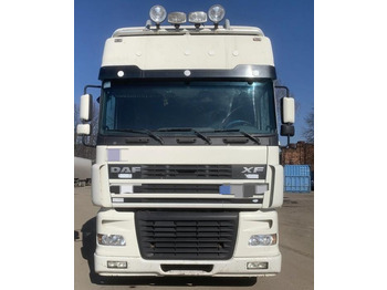 Tracteur routier DAF XF 95