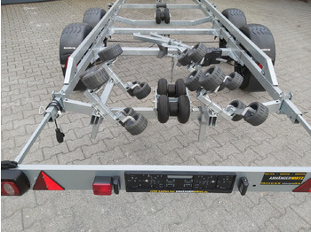 Remorque bateau Brenderup Bootstrailer 26300TB SR X-Line bis 7,8 26 Fuß Superrollen Windenstand 3000kg Abverkauf: photos 5 Remorque bateau Brenderup Bootstrailer 26300TB SR X-Line bis 7,8 26 Fuß Superrollen Windenstand 3000kg Abverkauf: photos 5