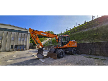 Pelle sur pneus DOOSAN DX160W