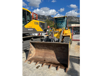 Chargeuse sur pneus VOLVO L35B: photos 2 Chargeuse sur pneus VOLVO L35B: photos 2