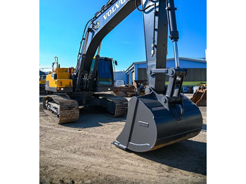 Pelle sur chenille Volvo EC350DL: photos 5