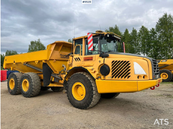 Tombereau articulé VOLVO A25D