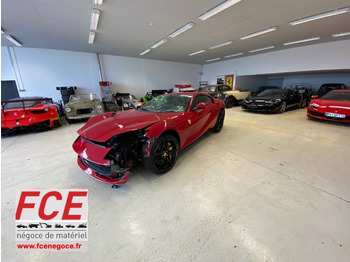 Voiture FERRARI