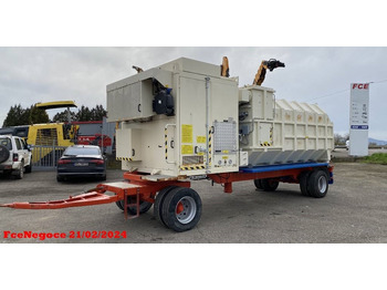 Camion hydrocureur