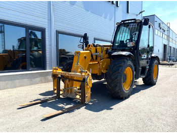 Chariot télescopique JCB