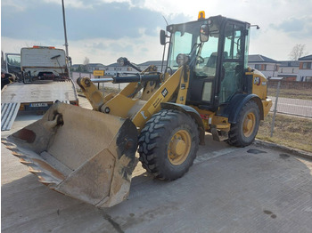 Chargeuse sur pneus CATERPILLAR 906M