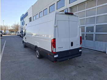 Transport de personnes IVECO Daily 35S14V: photos 3