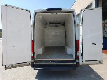 Transport de personnes IVECO Daily 35S14V: photos 3