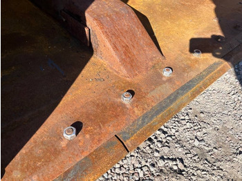 Godet pour Engins de chantier Högtippande skopa / Hightip bucket Renholmen: photos 3