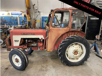 Tracteur agricole INTERNATIONAL