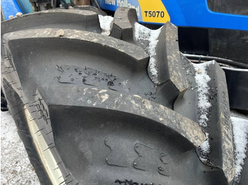 Tracteur agricole New Holland T 5070 Dismantled. Only spare parts: photos 3