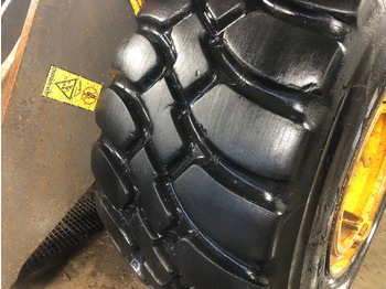 Chargeuse sur pneus Volvo L 220 E Dismantled: only spare parts: photos 5 Chargeuse sur pneus Volvo L 220 E Dismantled: only spare parts: photos 5