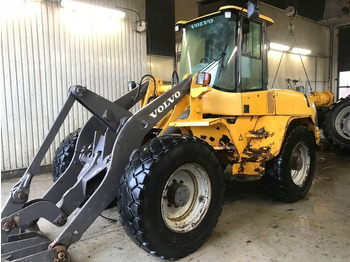 Chargeuse sur pneus VOLVO L45B