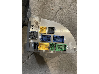 Câble/ Fil pour Ensileuse Claas Jaguar 880-830 980-930 - wiązka elektryczna kabiny 0018110206: photos 2