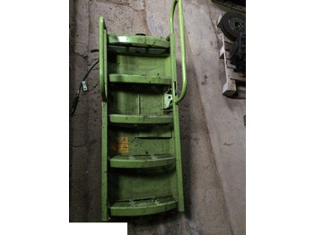 Marchepied CLAAS