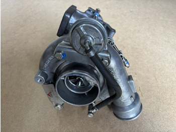 Turbocompresseur Deutz TCD7.1 - turbosprężarka 04903626 12709700013: photos 3
