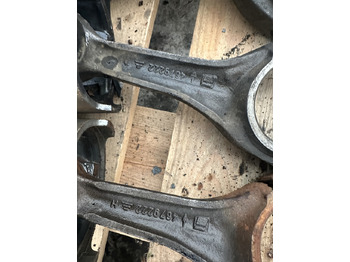 Volant moteur pour Machine agricole Fiat 780dt  Fiat 8045 korbowód koło zamachowe , kolektor wydechowy: photos 5