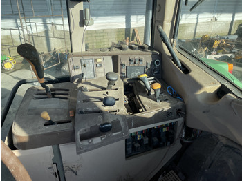 Pièces de rechange pour Tracteur agricole John Deere 6810 - części: photos 5