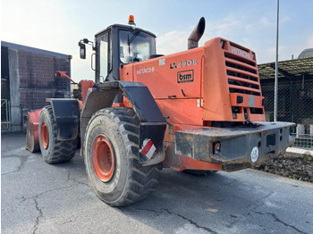 Chargeuse sur pneus Hitachi LX290E: photos 2