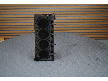 Culasse pour Engins de chantier Kubota Cilinderkop Kubota V3300 - V3600 - V3800: photos 3