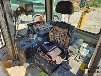 Bulldozer Liebherr PR 712 BM: photos 5