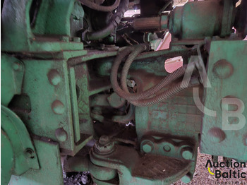 Tracteur agricole Onbekend T-150K: photos 3