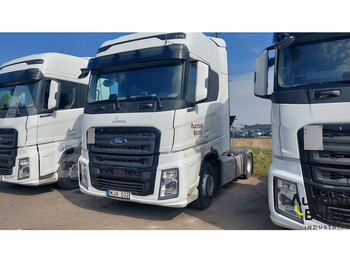 Tracteur routier FORD