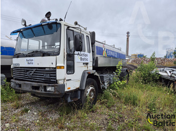 Camion citerne VOLVO FL6