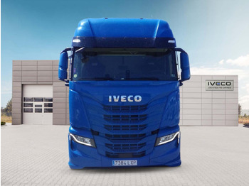 Tracteur routier IVECO S-WAY