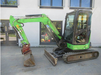 Mini pelle HITACHI