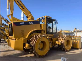 Chargeuse compacte sur chenilles CATERPILLAR