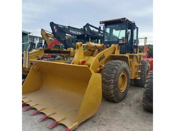 Chargeuse sur pneus CATERPILLAR 966G