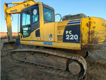 Pelle sur chenille KOMATSU PC220-8