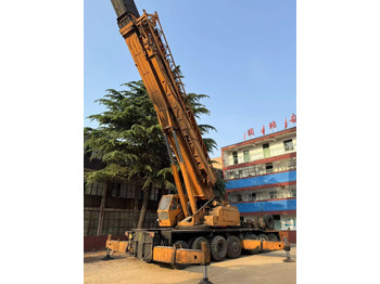 Grue mobile LIEBHERR