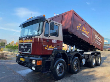 Camion benne MAN 35.322